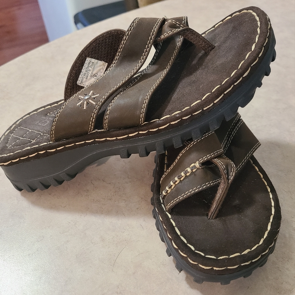 Chunky Y2K sandals